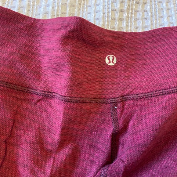 Lululemon WunderUnder sz 10 - Picture 3 of 4